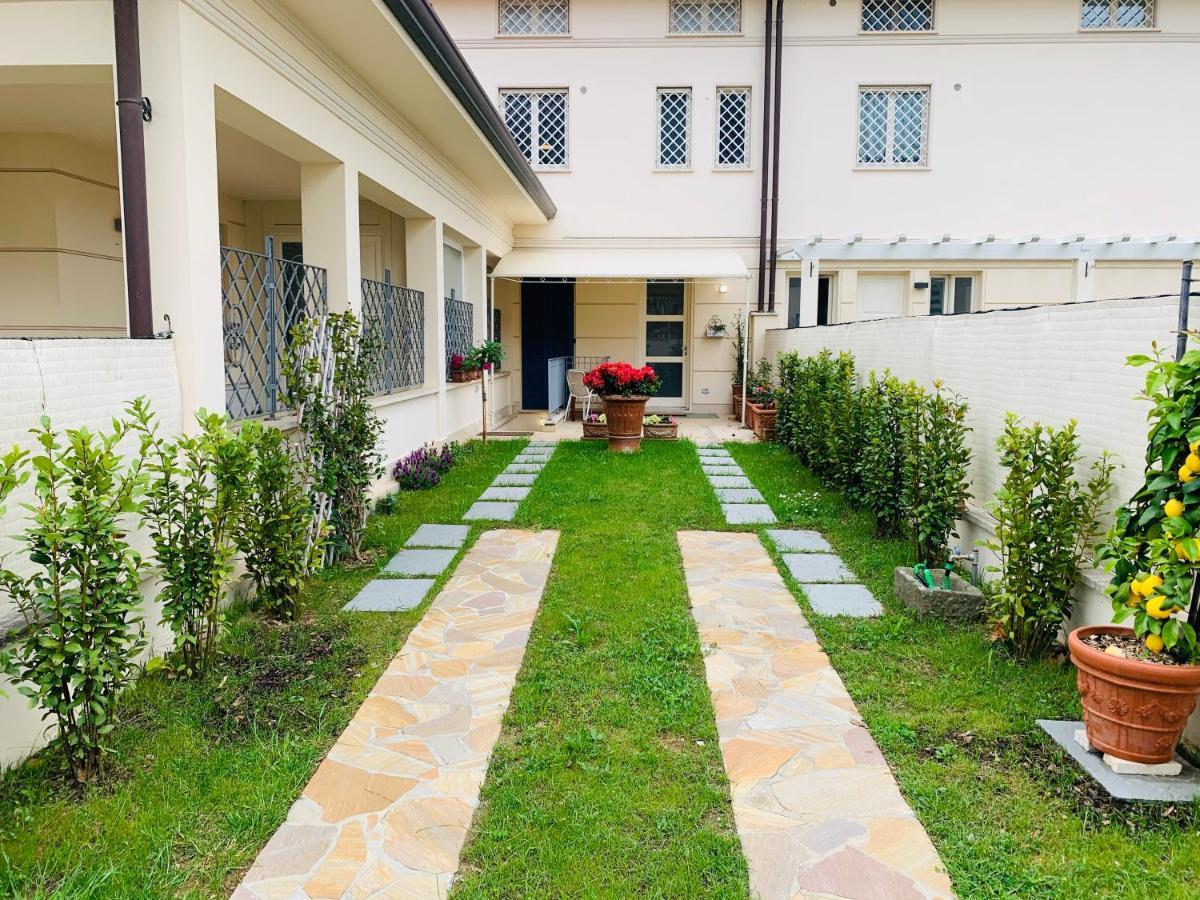 Cb House Holiday Pietrasanta Exterior photo